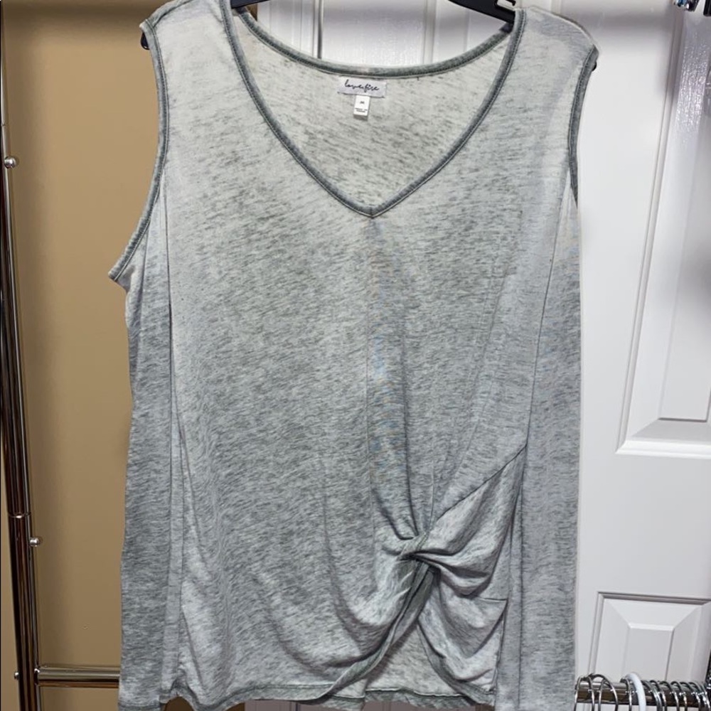 Shoulderless longsleeved top